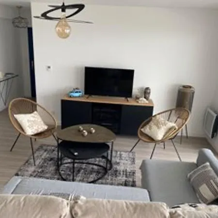 Prázdninový dům Spacieux En Centre-ville Avec Terrasse Et Parking Pour 4 Personnes - Fr-1-778-45 *