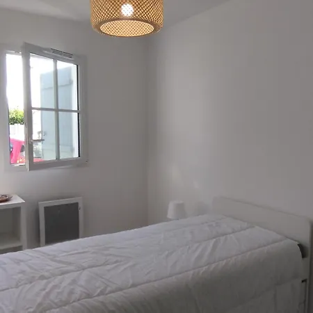 Prázdninový dům Spacieux En Centre-ville Avec Terrasse Et Parking Pour 4 Personnes - Fr-1-778-45
